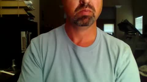 nvrenuff1979 online show from September 14, 2025, 12:37 pm