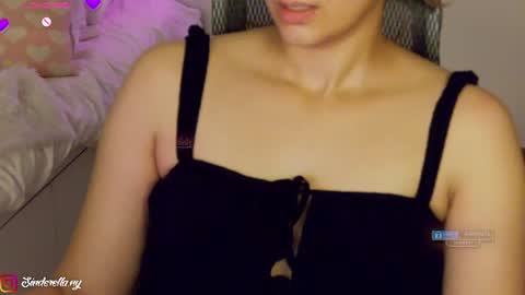 Snapshot of nylaahhh chatting on June 10, 2026, 1:17 am Nylaah online show from June 10, 2026, 1:17 am