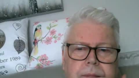 stockings  suspenders mad online show from February 27, 2026, 2:17 pm