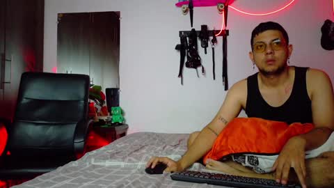 Snapshot of nymphobuddies chatting on January 26, 2025, 5:02 am David and Steven Independents online show from January 26, 2025, 5:02 am