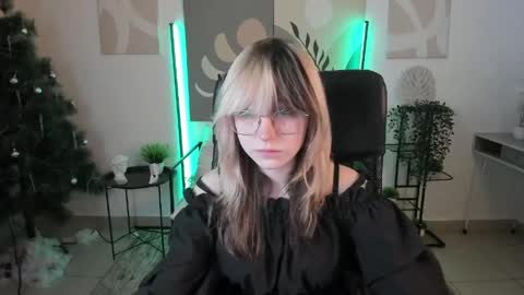 Snapshot of nyxcalderra chatting on May 18, 2026, 4:51 am Nyx online show from May 18, 2026, 4:51 am