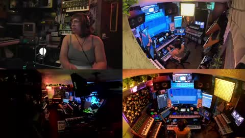 Snapshot of nyxraven chatting on January 22, 2025, 11:56 am NyxRaven online show from January 22, 2025, 11:56 am