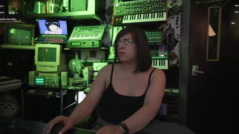 Snapshot of nyxraven chatting on February 11, 2025, 11:22 pm NyxRaven online show from February 11, 2025, 11:22 pm