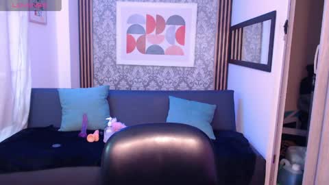 Snapshot of nyxx_velariia chatting on April 17, 2026, 3:48 pm Nyxx vala online show from April 17, 2026, 3:48 pm