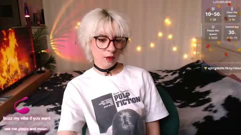 Moonlight online show from November 26, 2025, 8:26 am