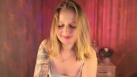 Snapshot of ocean_eyes_bb chatting on July 22, 2026, 1:19 am Lili 3 online show from July 22, 2026, 1:19 am
