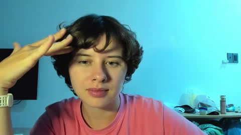 Evie online show from March 29, 2026, 4:29 pm