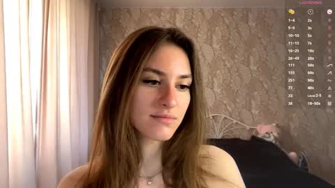 Mia online show from September 25, 2025, 9:57 am