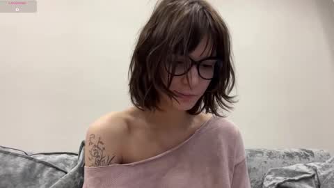 Thea online show from February 23, 2026, 4:32 am