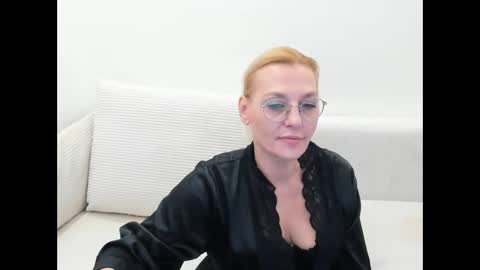 oeigesmik online show from April 9, 2026, 10:53 am