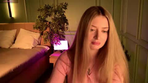 Snapshot of off_the_record_ chatting on November 29, 2025, 1:03 pm off_the_record_ online show from November 29, 2025, 1:03 pm