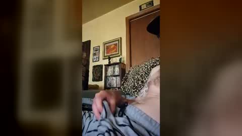 Snapshot of office_guy456 chatting on July 11, 2026, 9:27 pm office_guy456 online show from July 11, 2026, 9:27 pm