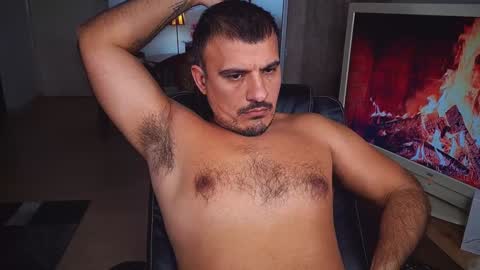 officeman7 online show from December 13, 2024, 8:47 pm