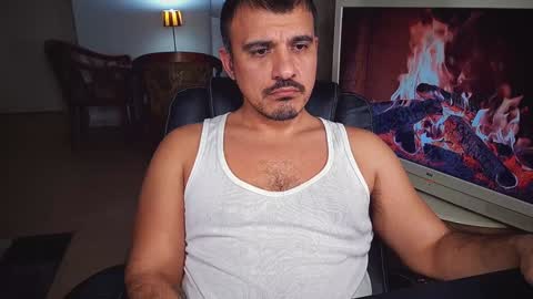 officeman7 online show from January 2, 2025, 8:13 pm