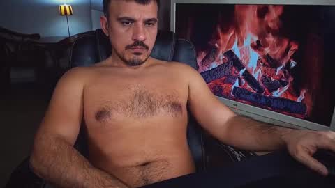 officeman7 online show from January 25, 2025, 6:24 pm