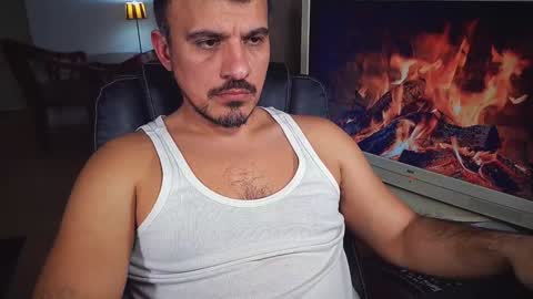 officeman7 online show from February 4, 2025, 6:38 pm