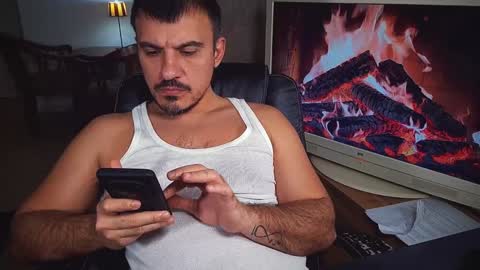 officeman7 online show from February 5, 2025, 5:20 pm