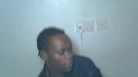 Snapshot of officialguyz chatting on June 1, 2026, 1:07 am officialguyz online show from June 1, 2026, 1:07 am