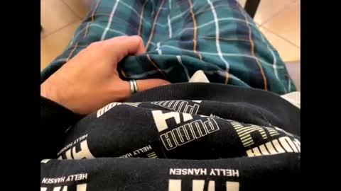 oggs48 online show from October 30, 2025, 1:01 pm