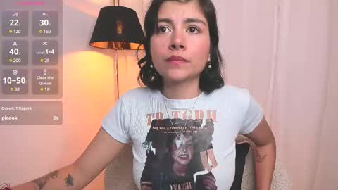  Holly  online show from February 12, 2025, 2:14 am