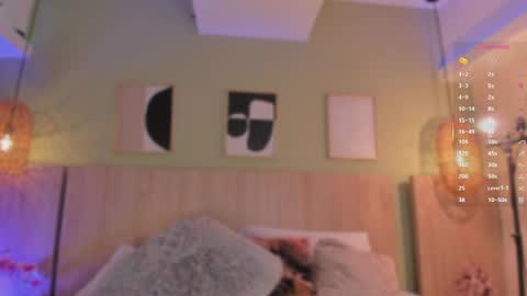 Holly online show from May 22, 2026, 11:27 am