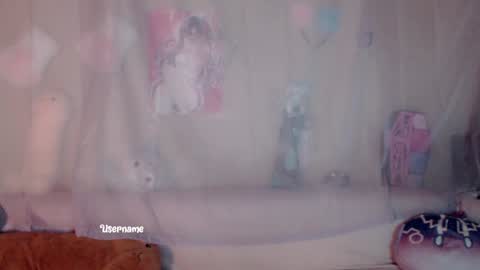 Snapshot of oh_pichuu chatting on December 4, 2024, 12:30 am Milly online show from December 4, 2024, 12:30 am