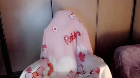Snapshot of oh_pichuu chatting on July 3, 2026, 1:06 pm Milly online show from July 3, 2026, 1:06 pm