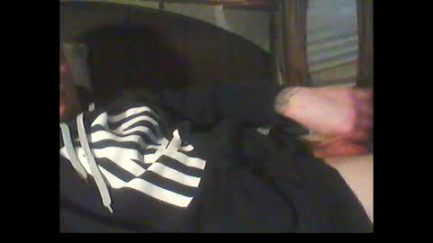 who dares  toss me some  tips lets have fun online show from February 13, 2025, 4:54 am