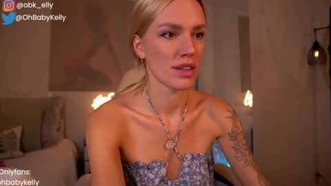 Snapshot of ohbabykelly chatting on January 13, 2025, 1:02 am Kelly online show from January 13, 2025, 1:02 am