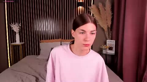 Snapshot of ohh_my_vens chatting on July 9, 2026, 11:53 pm KAYA. online Tu We Th Fr Sa 0100AM - 0800AM Time zone of Germany Munich online show from July 9, 2026, 11:53 pm