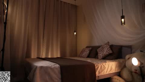 Claire online show from November 8, 2025, 4:40 pm