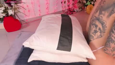 ohyesly_ online show from February 24, 2026, 10:57 am