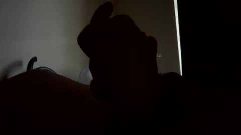 oil_it_up online show from November 11, 2025, 8:31 pm