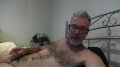 oiledcouple1 online show from November 16, 2025, 3:34 am