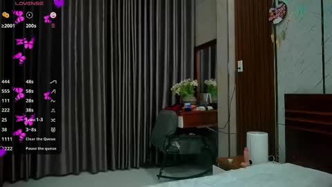 Snapshot of oirun_ chatting on February 17, 2025, 2:26 pm Taiyu Yoshiwara online show from February 17, 2025, 2:26 pm