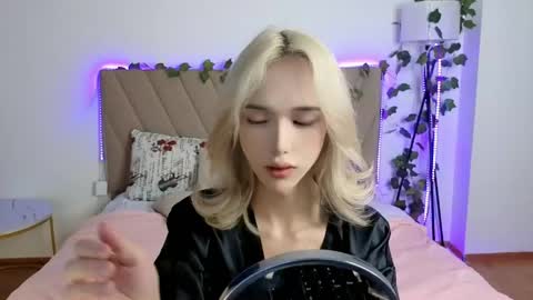 Snapshot of okerriella chatting on June 5, 2026, 9:59 am Ami online show from June 5, 2026, 9:59 am