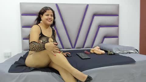 Olaia  online show from September 22, 2025, 12:07 pm