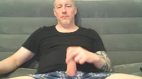 Snapshot of olavdelux chatting on June 27, 2026, 6:57 pm olavdelux online show from June 27, 2026, 6:57 pm