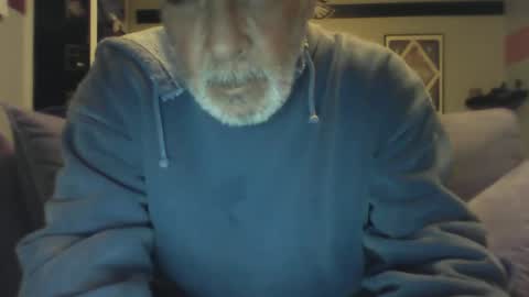 old_bald63 online show from December 31, 2024, 11:20 am