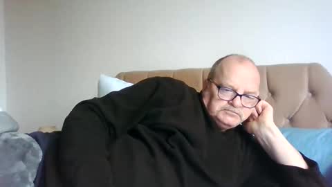 old_fkr online show from December 31, 2024, 1:41 pm