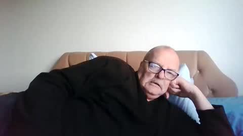 old_fkr online show from February 4, 2025, 5:01 pm