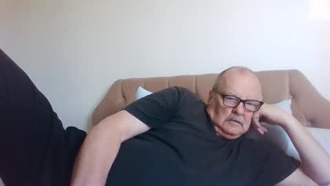 old_fkrr_ online show from October 12, 2025, 8:13 am