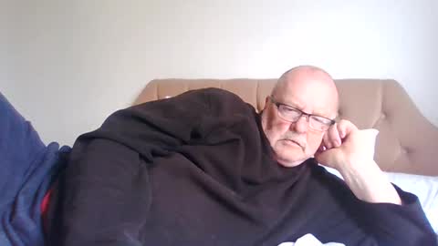 old_fkrr_ online show from June 3, 2026, 8:50 am