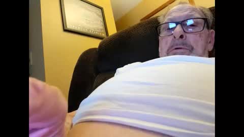 oldaddy2 online show from November 29, 2025, 4:15 am