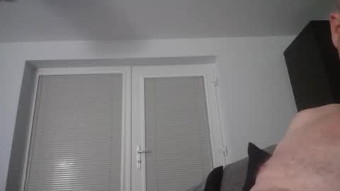 Snapshot of oldandgrey123 chatting on October 18, 2025, 10:32 pm HeyIts Just Me online show from October 18, 2025, 10:32 pm