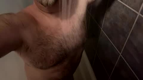 oldbones2 online show from October 4, 2025, 1:36 am