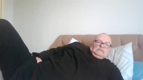 Snapshot of oldfkr69 chatting on February 24, 2026, 11:08 am oldfkr69 online show from February 24, 2026, 11:08 am