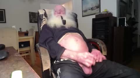 oldfucker9 online show from February 17, 2026, 2:41 am