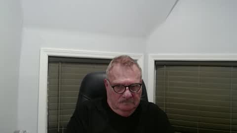 Snapshot of oldguybigd chatting on April 27, 2026, 4:21 am oldguybigd online show from April 27, 2026, 4:21 am