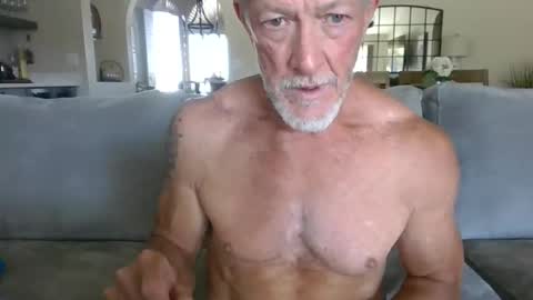 Snapshot of oldmanmeataz chatting on June 10, 2026, 11:24 pm oldmanmeataz online show from June 10, 2026, 11:24 pm